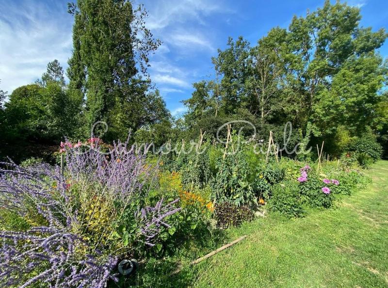 Maison - 369 m² - 10 pièces