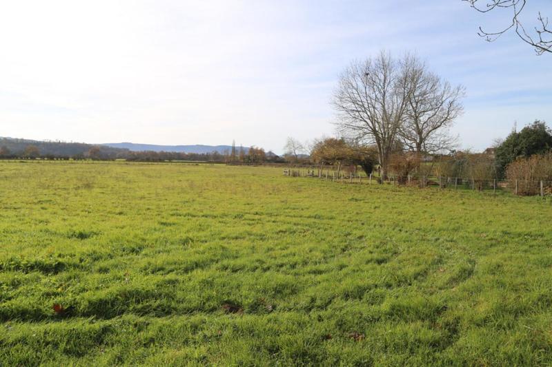Terrain constructible - 3 173 m²