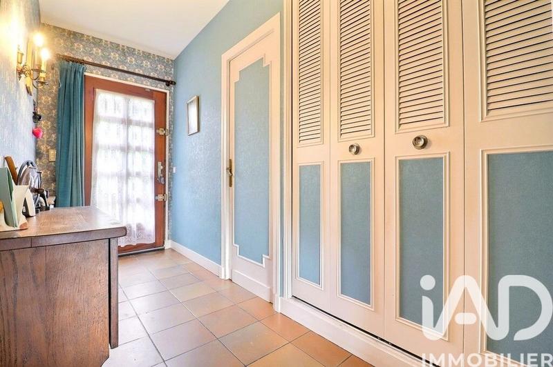 Maison - 170 m² - 9 pièces