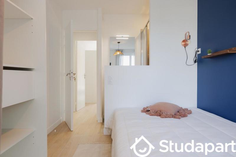 Chambre - 11 m² - 1 pièce