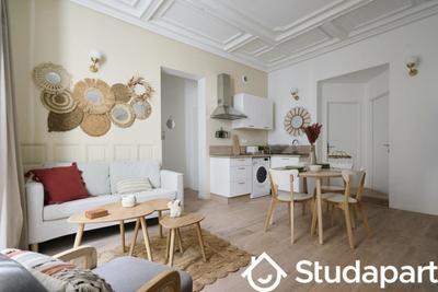 Chambre - 11 m² - 1 pièce