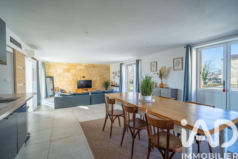 Maison - 480 m² - 16 pièces