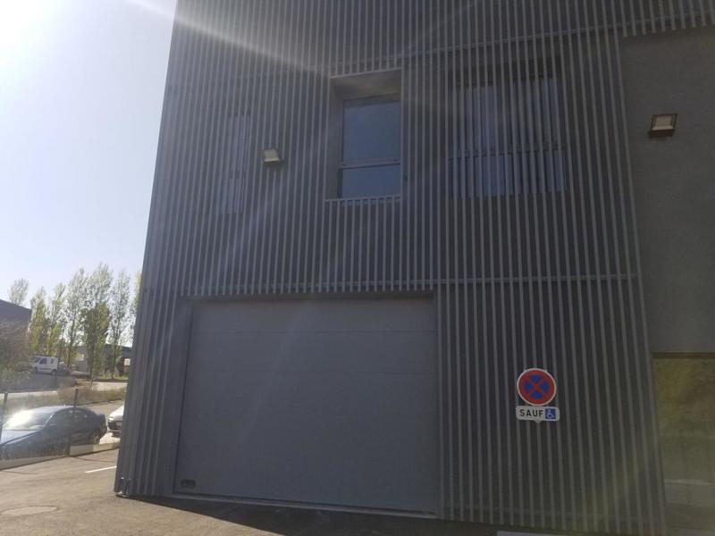 Local d'activité / Entrepôt - 150 m²