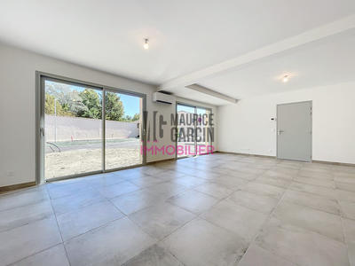 Appartement - 93 m² - 4 pièces