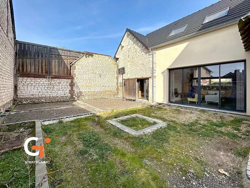 Maison - 253 m² - 8 pièces
