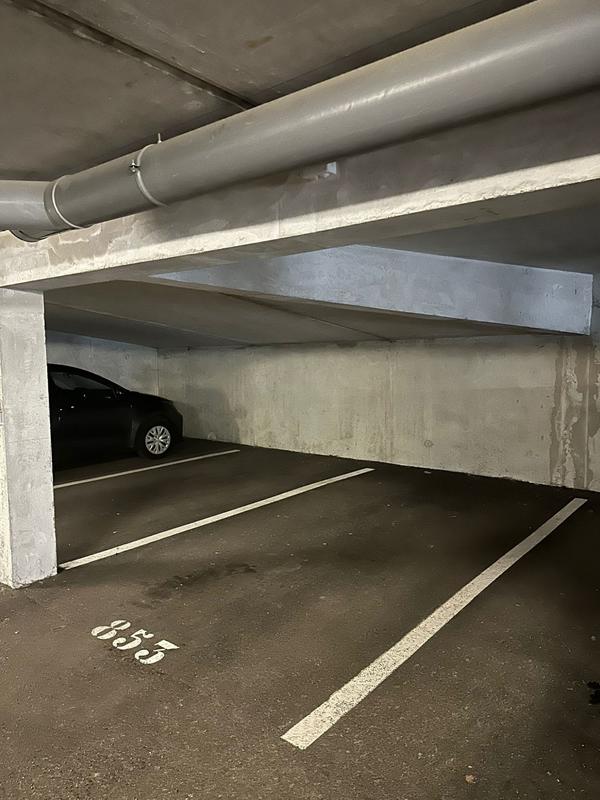 Parking / Garage - 12 m²