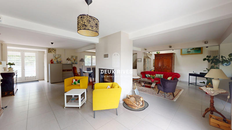 Maison ancienne - 207 m² - 7 pièces