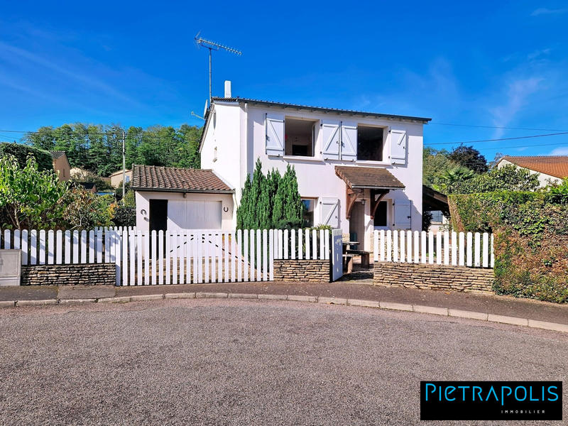 Maison - 101 m² - 6 pièces