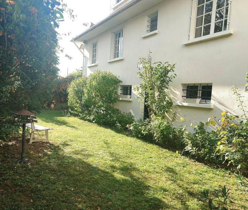 Maison traditionnelle - 100 m² - 6 pièces