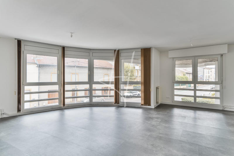 Local d'activités - 108 m²