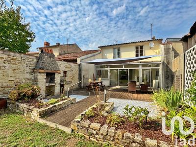 Maison de ville - 122 m² - 6 pièces