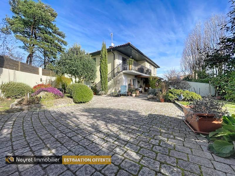 Maison - 85 m² - 3 pièces