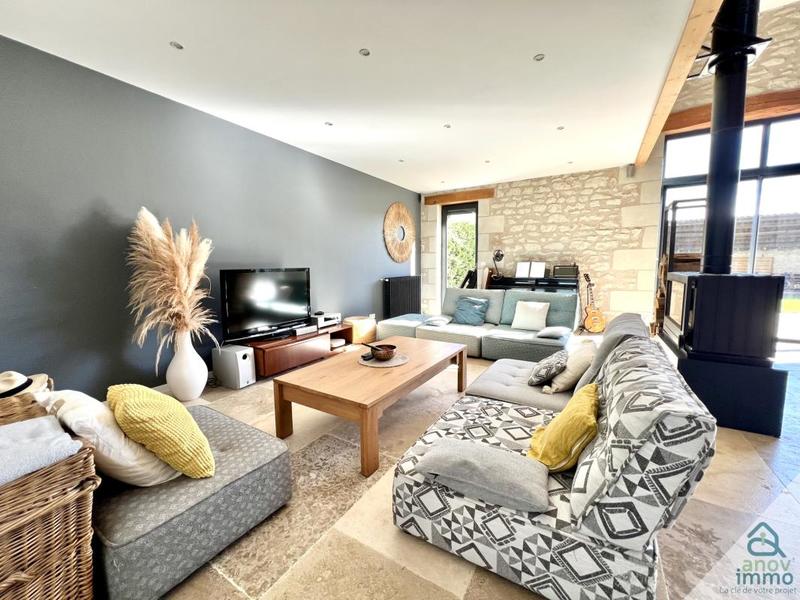 Demeure - 210 m² - 8 pièces