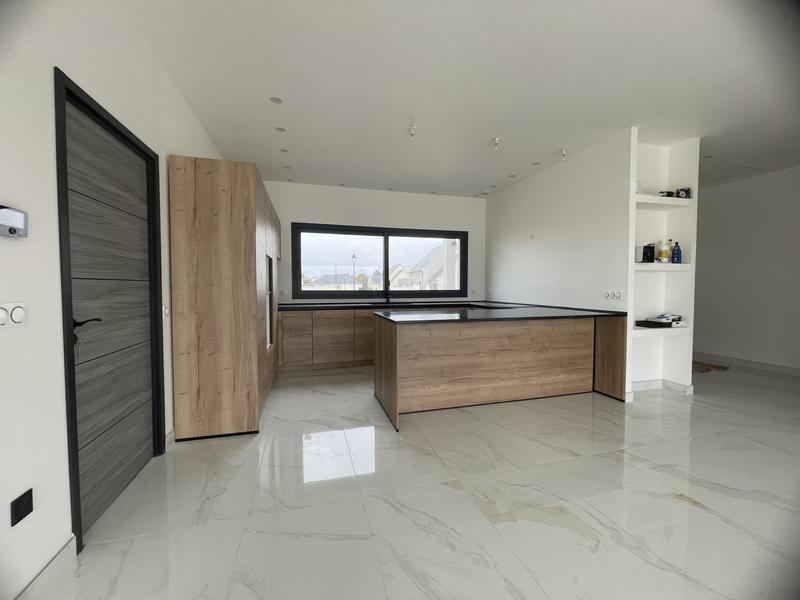 Maison - 115 m² - 4 pièces