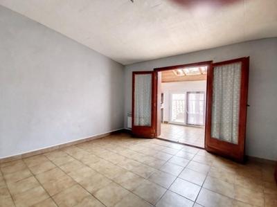 Maison - 90 m² - 6 pièces