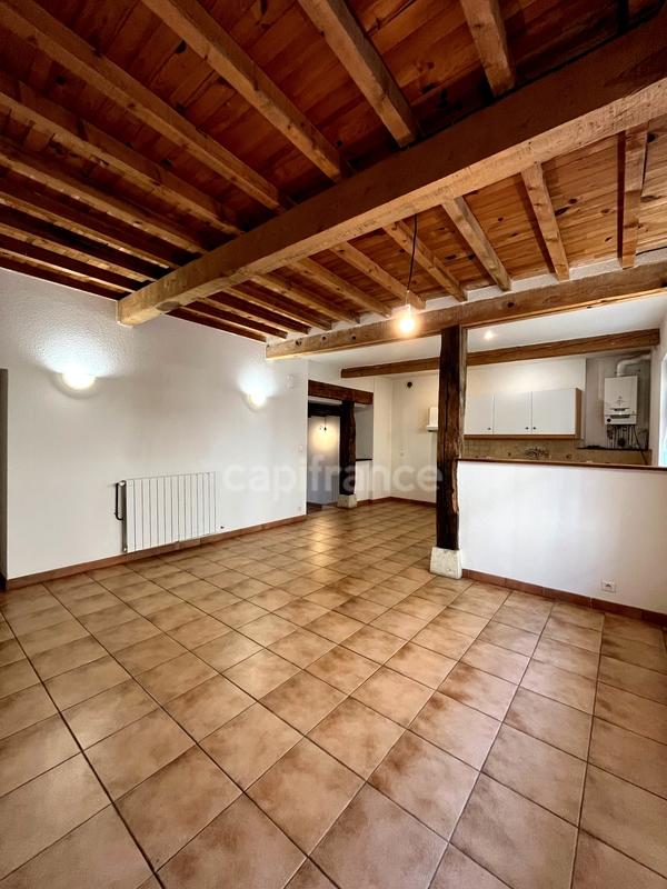 Maison - 232 m² - 7 pièces