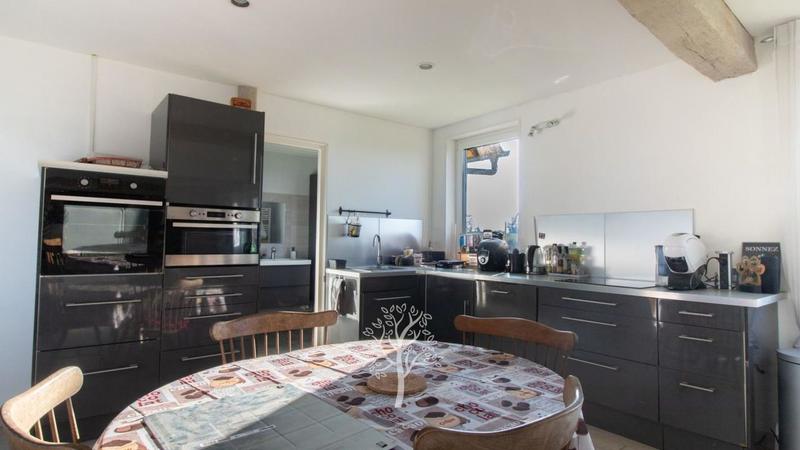 Maison de domaine équestre - 130 m² - 3 pièces