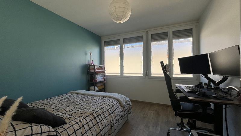 Appartement - 80 m² - 4 pièces