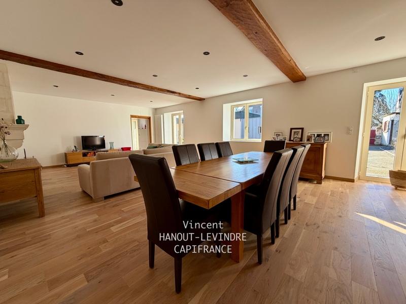 Maison - 264 m² - 10 pièces