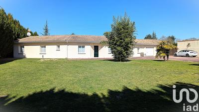 Maison - 250 m² - 8 pièces