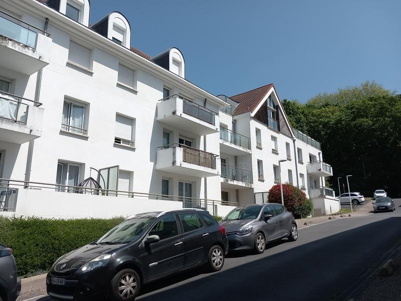 Studio - 24 m² - 1 pièce