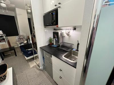 Studio - 12 m² - 1 pièce
