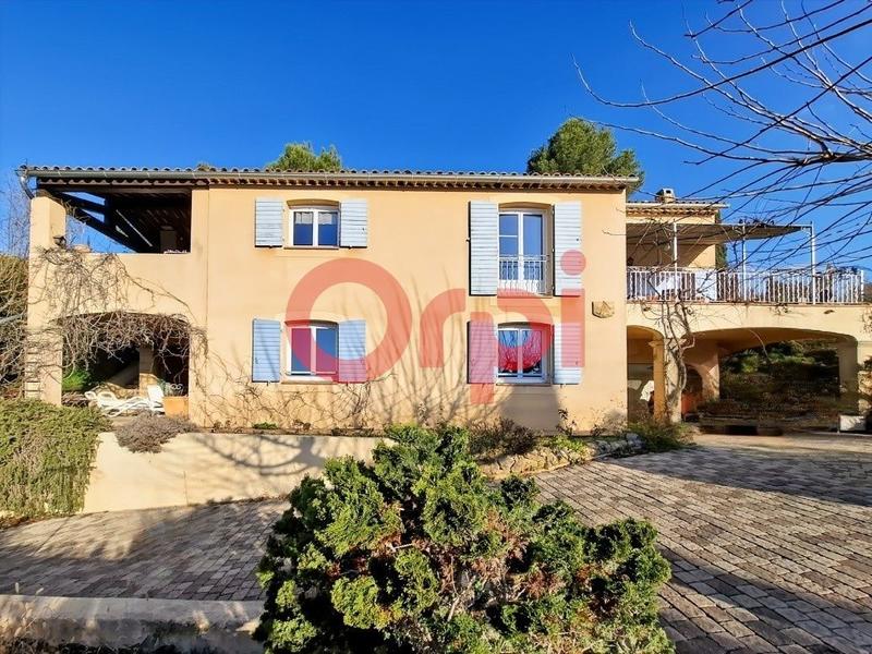 Maison - 198 m² - 6 pièces