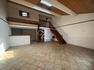 Maison ancienne - 210 m² - 9 pièces