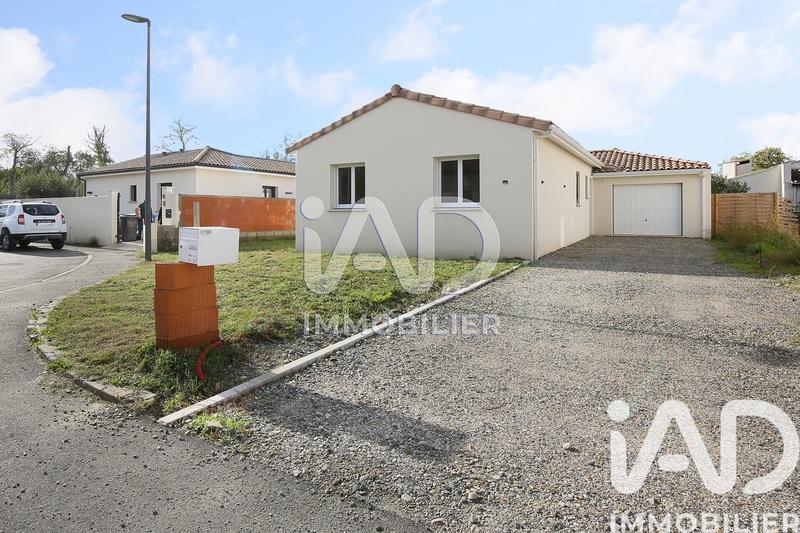 Maison - 99 m² - 4 pièces