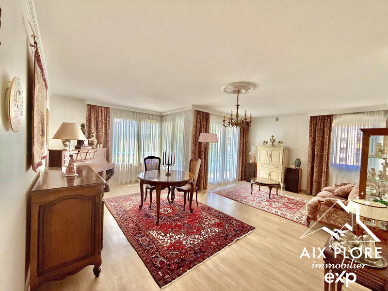 Appartement - 91 m² - 4 pièces