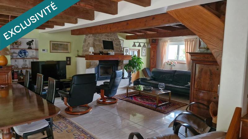 Maison - 244 m² - 8 pièces