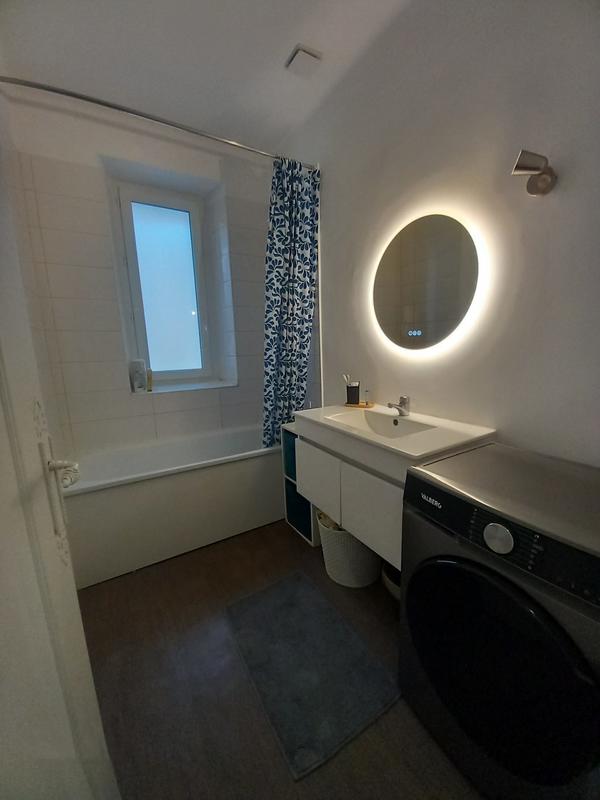 Maison - 93 m² - 4 pièces