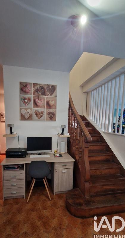 Maison - 200 m² - 9 pièces