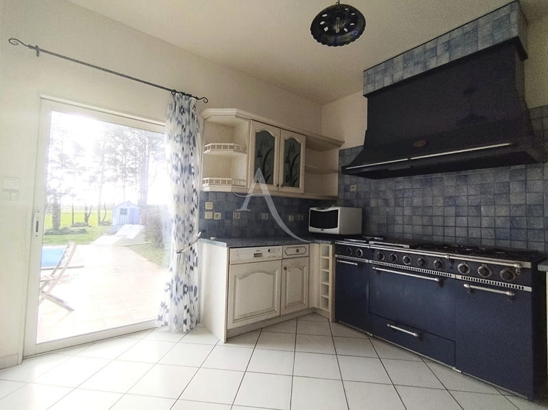 Maison - 142 m² - 3 pièces