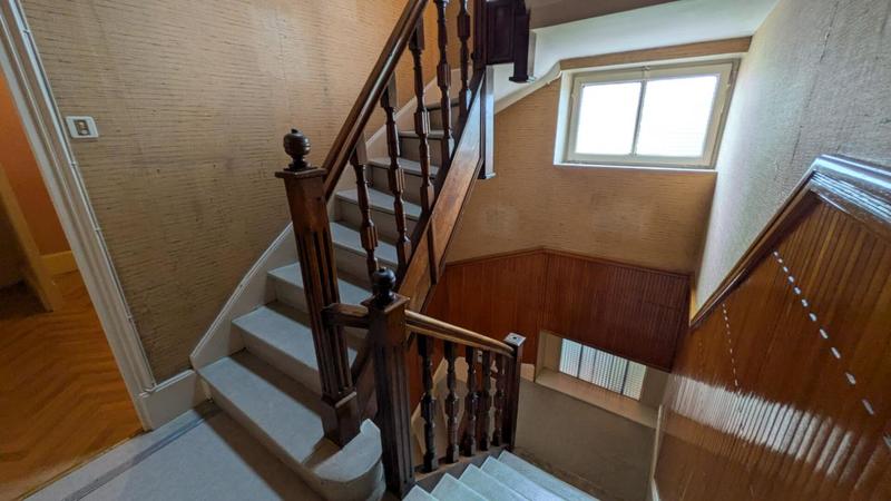 Maison - 176 m² - 7 pièces