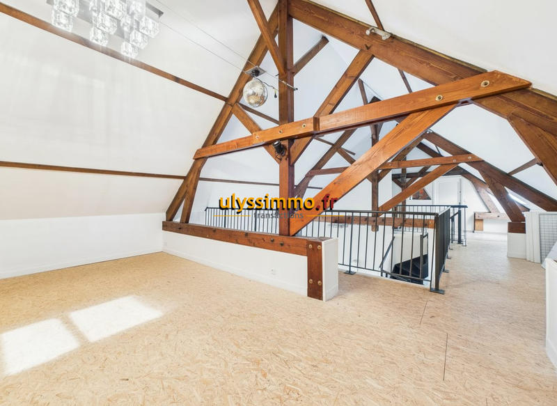 Maison ancienne - 230 m² - 6 pièces