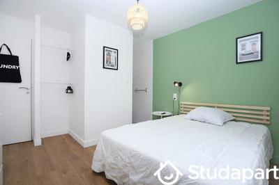 Chambre - 11 m² - 1 pièce