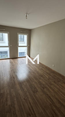 Appartement - 90 m² - 4 pièces