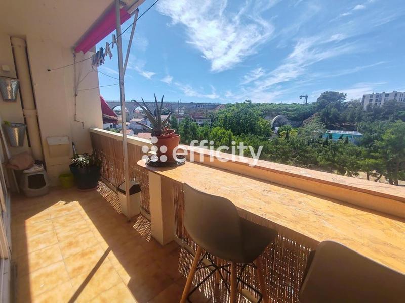 Appartement - 80 m² - 5 pièces