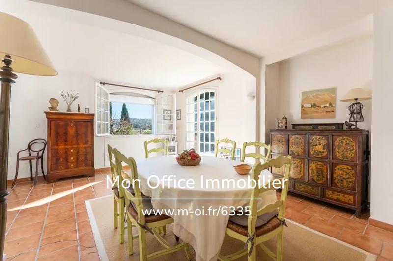 Maison - 180 m² - 7 pièces