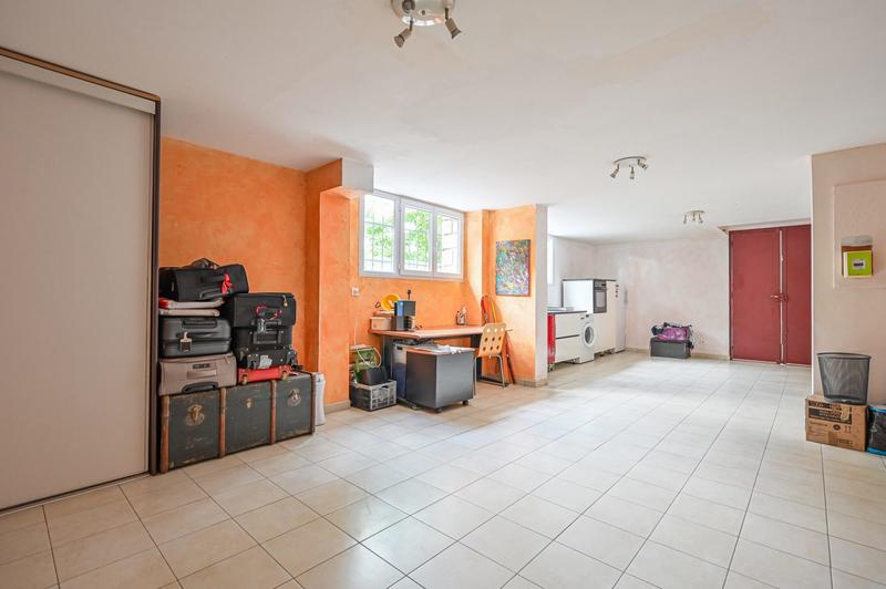 Maison contemporaine - 182 m² - 6 pièces