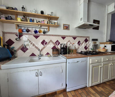 Maison - 82 m² - 6 pièces