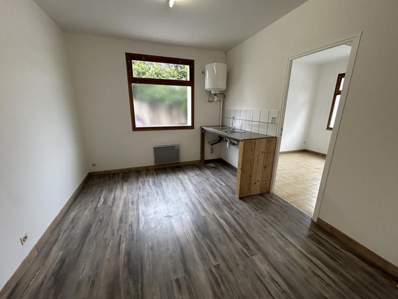 Local d'activités - 94 m² - 4 pièces