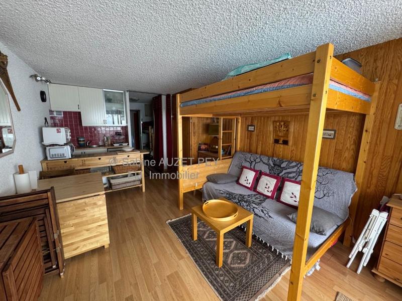 Studio - 30 m² - 1 pièce