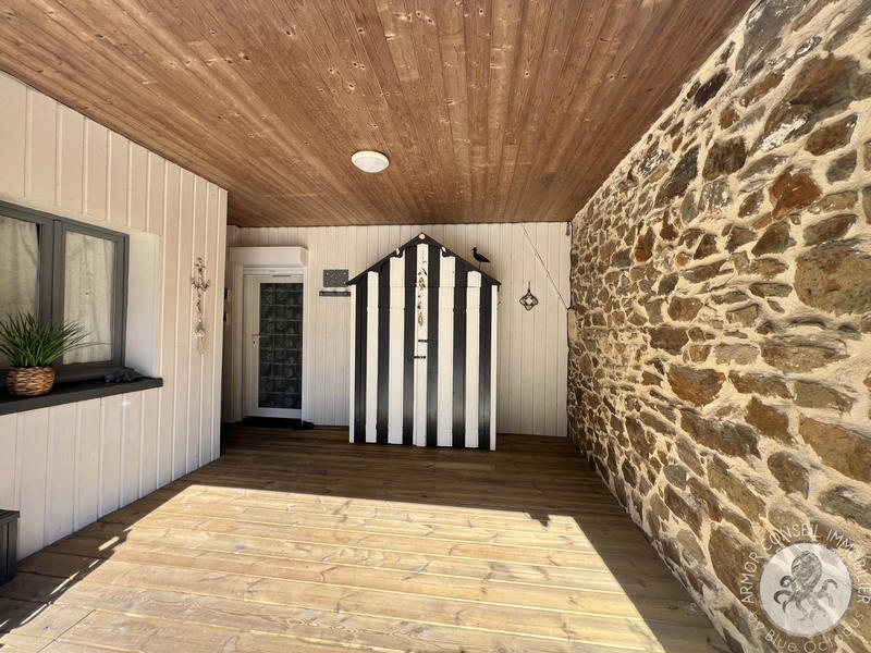 Maison - 235 m² - 6 pièces