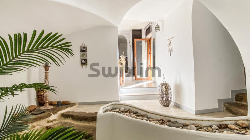 Maison de village - 212 m² - 9 pièces