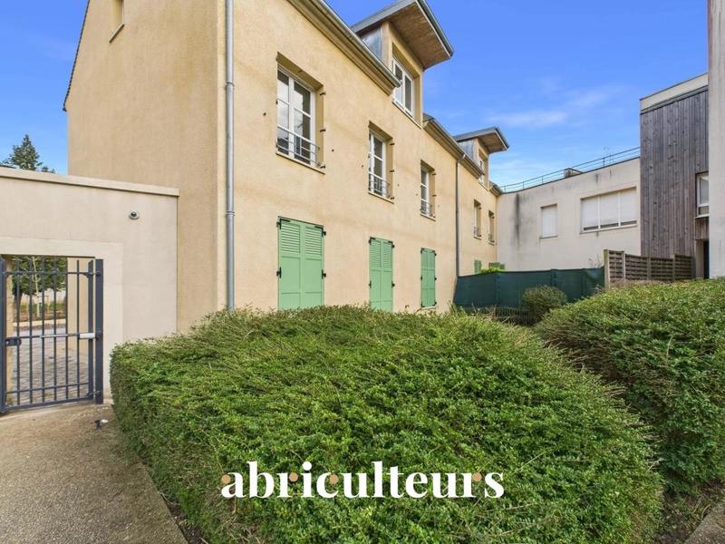 Appartement ancien - 62 m² - 3 pièces