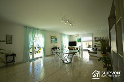 Villa - 140 m² - 4 pièces