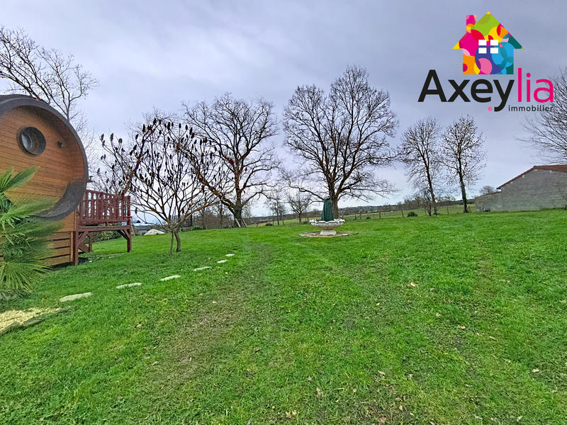 Propriété - 409 m² - 10 pièces