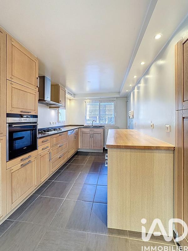 Maison - 111 m² - 4 pièces